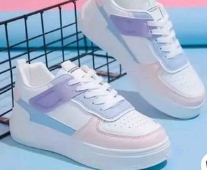 Brand new!!! LAYASA WOMEN SNEAKERS