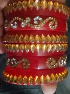 Red &amp; Gold Bangle Set