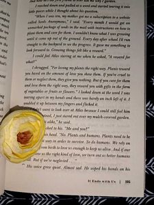 &#34;It Ends With Us&#34; by Colleen Hoover