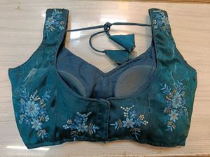 Sleeveless Organza Blue Blouse