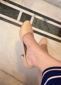Top Notch Nude Heels 👠 😍