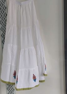 Embroidered Kurti Set