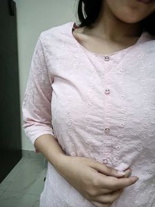 Avaasa Elegant Pink Chikankari Kurta