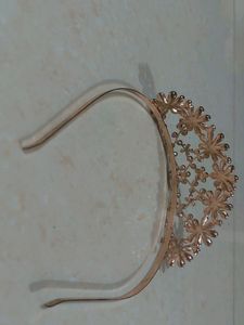 Pretty Rose Gold Crown