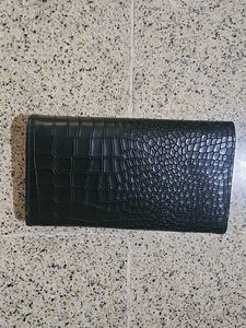 Black Purse