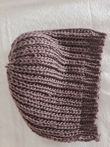 Stylish Knit Beanie with Pom Po