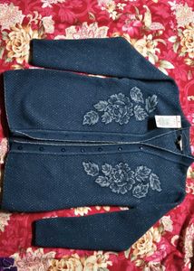 Avassa floral Navy Blue Cardigan 🩶