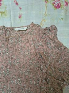 Korean Floral Print Top 🩷