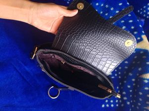 Good Leather Shoulder Bag 💖🥹