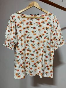 Cotton Floral Short Top with Balloon Sleeves