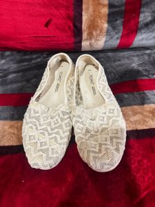 Feather weight  Shoes
