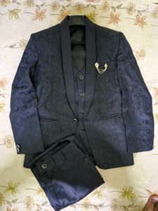 Stylish bluishpurple Suit