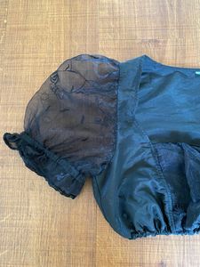 Black Puff Sleeves Blouse