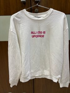 Cute White Sweatshirt💕