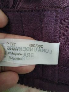 avon Fashion Under Wire Bra .