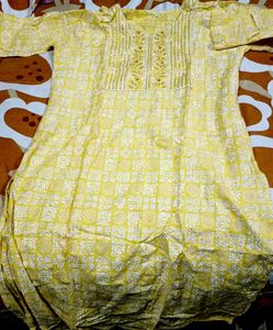 Beautiful Kurta With Button