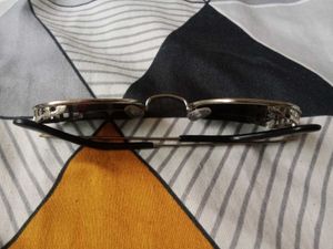 Stylish Sunglasses with metal coat