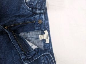 FOREVER 21 GIRLS JEANS SHORTS