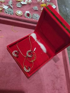 Rubia AD Zirconia Pendant Set With Chain