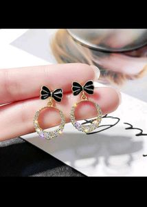 Bowknot Circle Earrings