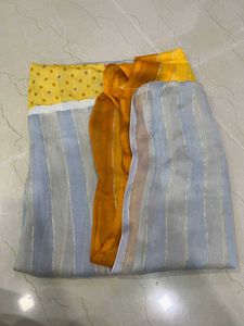 Women Grey & Blue Colour Saree