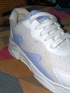 Pastel Accent Chunky Sneakers