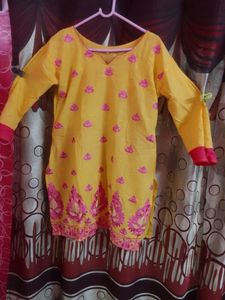 Yellow Kurti With Pink Thread Work
