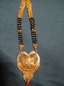 Elegant Gold Mangalsutra Set