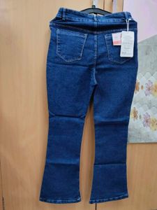 Flared Jeans (BO)