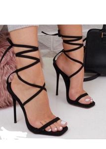 Just For Today!! 🌸🌸SALE🌺🌺Sexy Black Heels