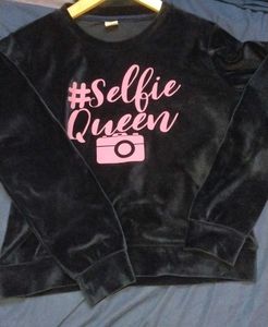 VELVET SWEATSHIRT