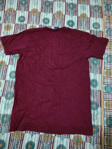 Maroon Graphic T-Shirt