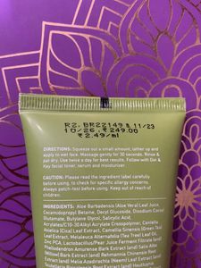 Dot &amp; key CICA CALMING BLEMISH CLEARING FACE WASH