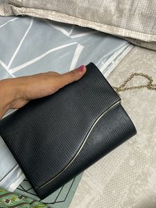 Black Sling