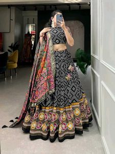 New Bollywood Stayle Beautiful Lahenga Dress Inpot