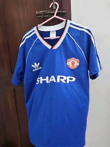 Vintage Man Utd Jersey PRICE NEGOTIABLE