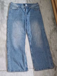 H&amp;M Blue Jeans (32/33)