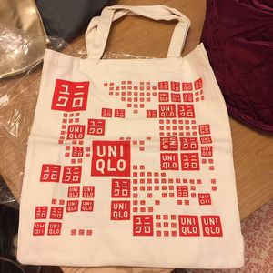 UNIQLO CANVAS PRINTED INITIALS TOTE BAG