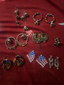7 sets of jhumkas, ₹50 each, All buy get 1 free.