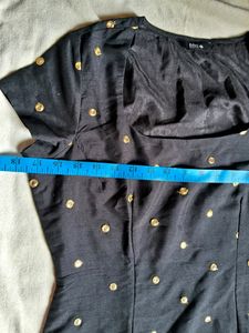 Indya black colour strikeshot kurta with mirror wo