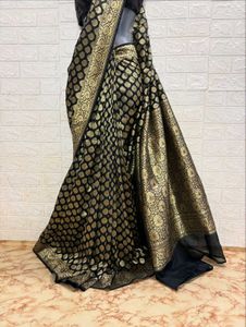 black n gold Banarsi saree