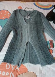 Long Sleeve V Neck Top