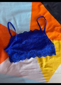 COMO of Two Lacy brallate
