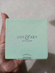 Dot N Key Lip Polishing Scrub
