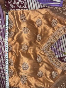 bridal lehnga choli with jwellery and weist belt