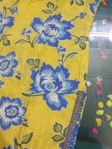 Beautiful Floral Kurta With Net Arms ..💙🪬