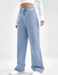 Wide Leg Light Wash Jeans