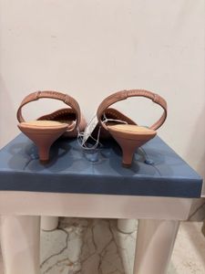 🆕 “Luna blu” Blush Pink Knitted Heel