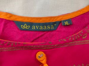Avaasa Rani Pink Kurti With Matching Leggings Set