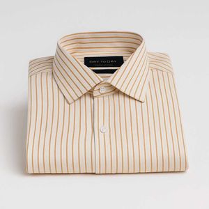 👕 Premium Thrift Shirt – In Good Condition